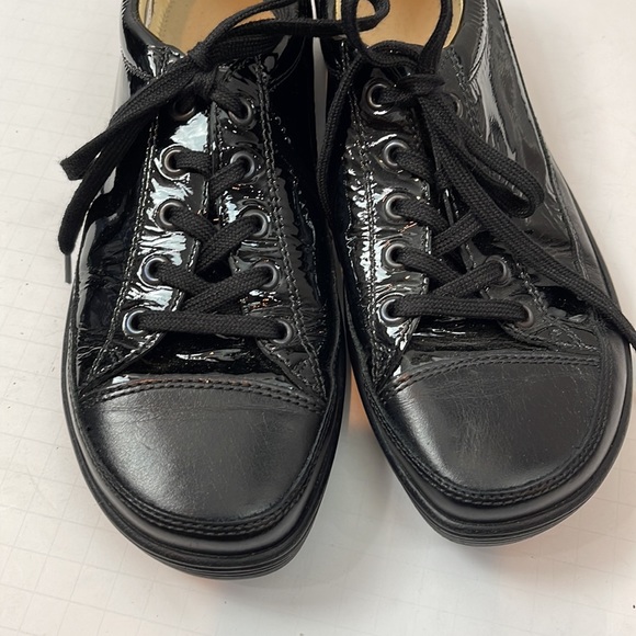 PURE WELLNESS CHRISTIAN DIETZ PATENT LACE UP SNEAKER - Picture 2 of 4